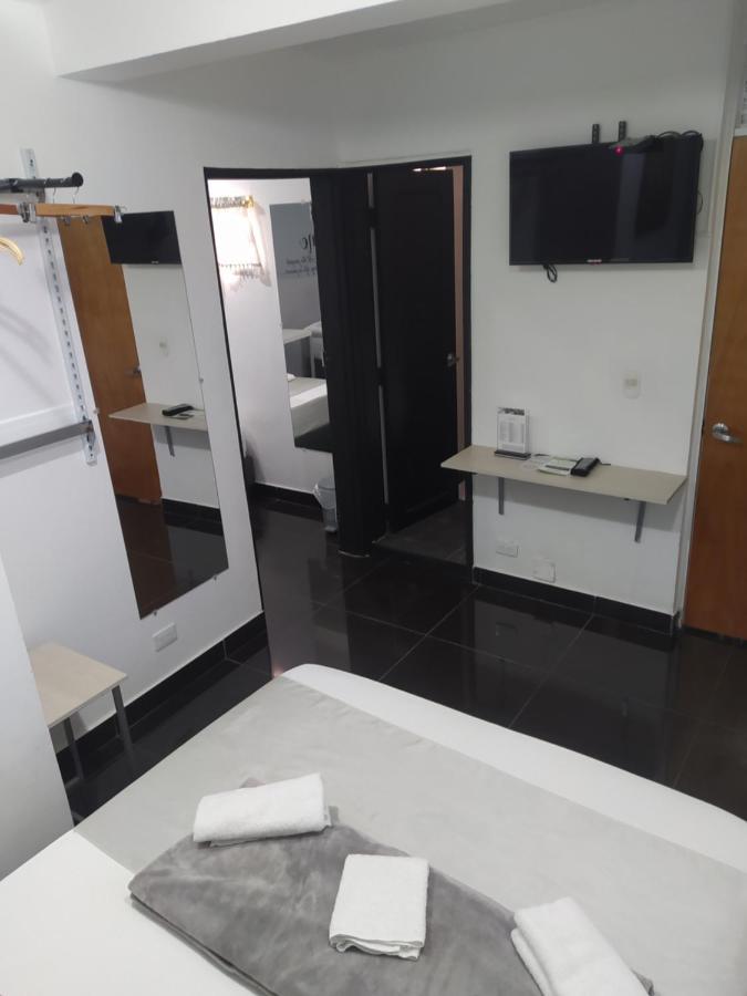 Hotel Aura Medellin Bagian luar foto