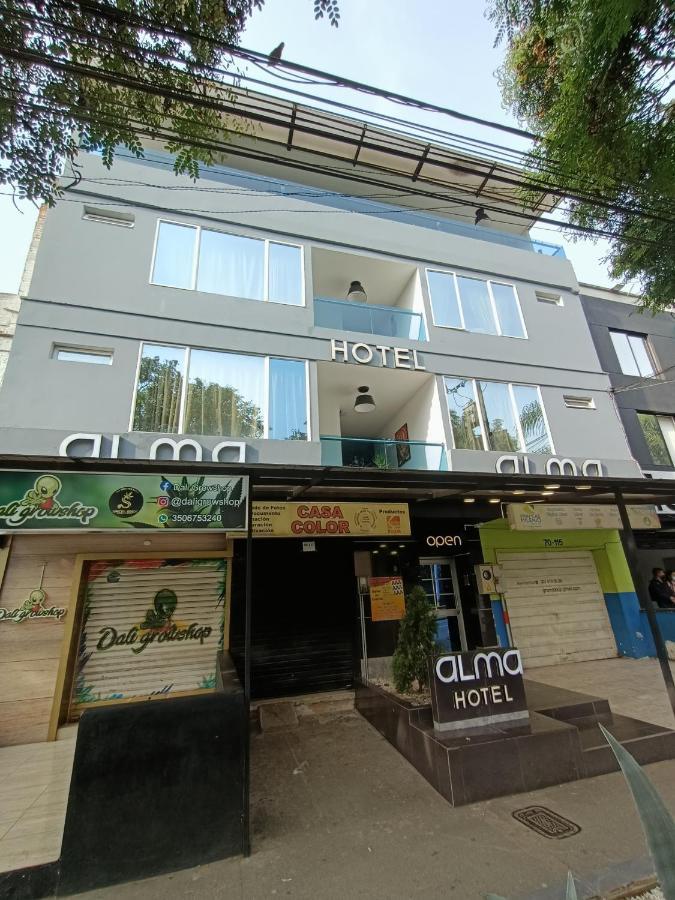 Hotel Aura Medellin Bagian luar foto